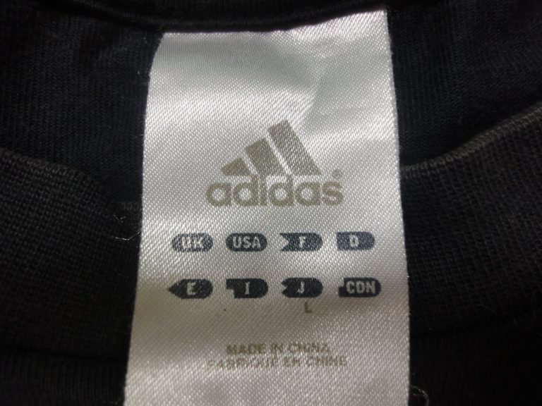adidas(アディダス)のタグで見る年代の見分け方【服編】 ヴィンテージの知識をまとめて伝えるブログ adidas(アディダス)のタグで見る年代の見分け方【服編】 ヴィンテージの知識をまとめて伝えるブログ